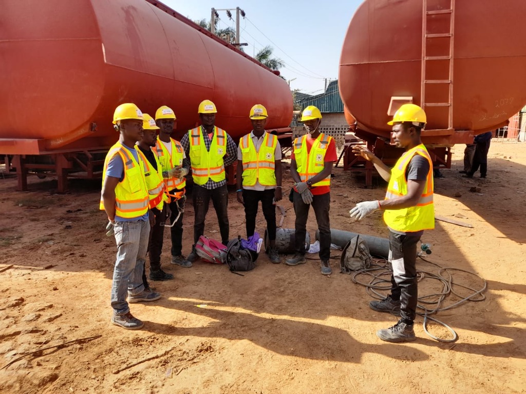 Jacbit team briefing at 2-Way Steel