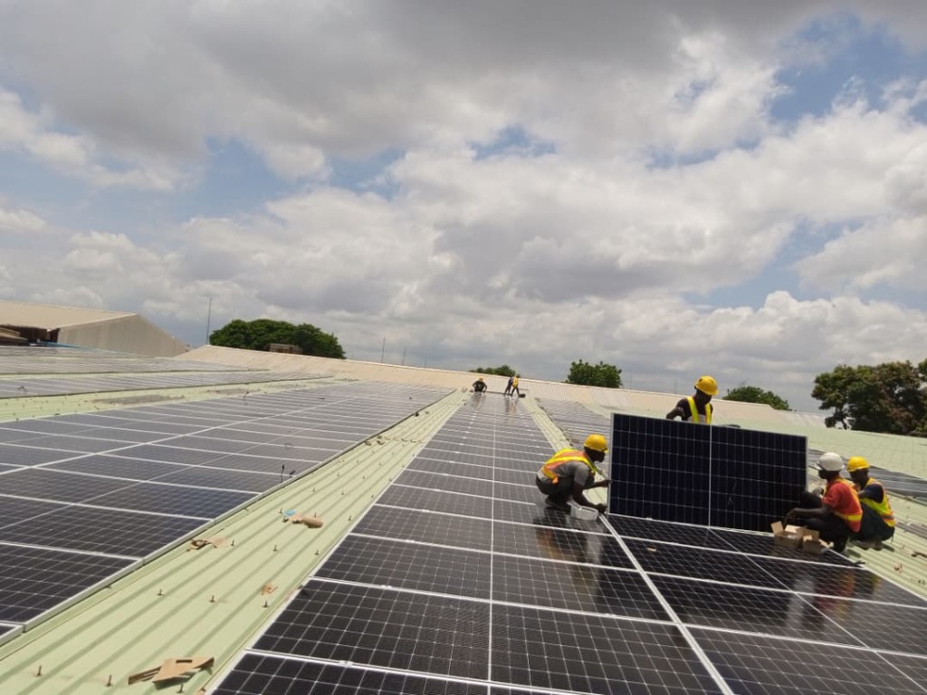 Jacbit team working on Sacvin installation